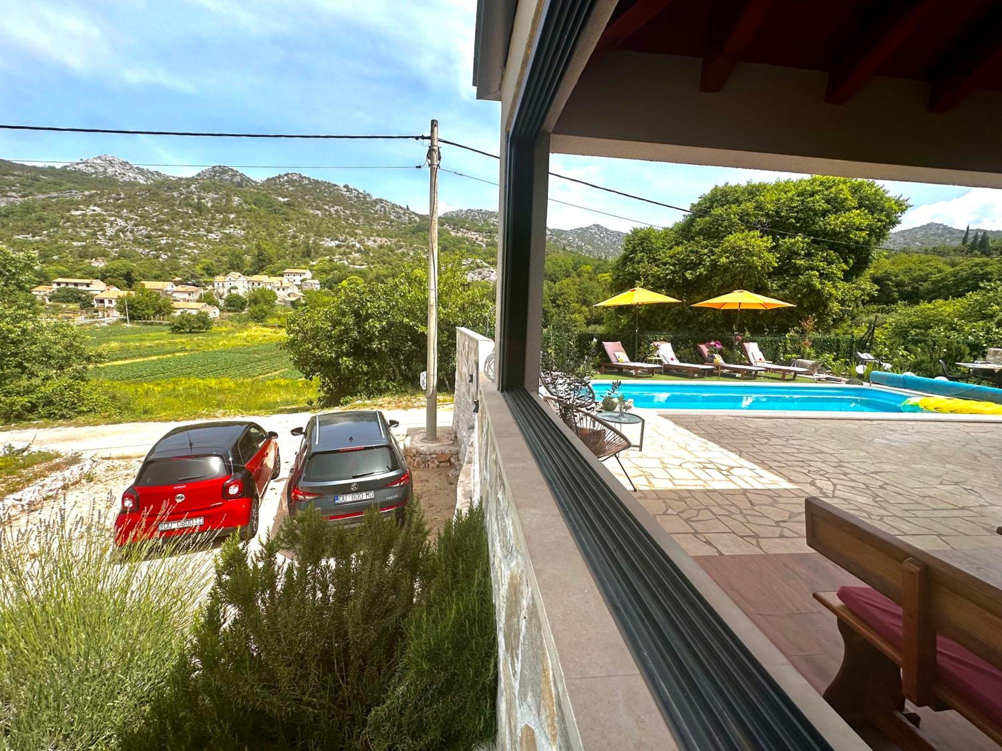 Villa Ivona With Swimming Pool And Jacuzzi Oslje Buitenkant foto
