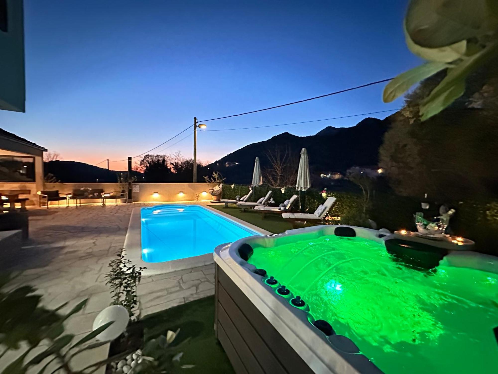 Villa Ivona With Swimming Pool And Jacuzzi Oslje Buitenkant foto